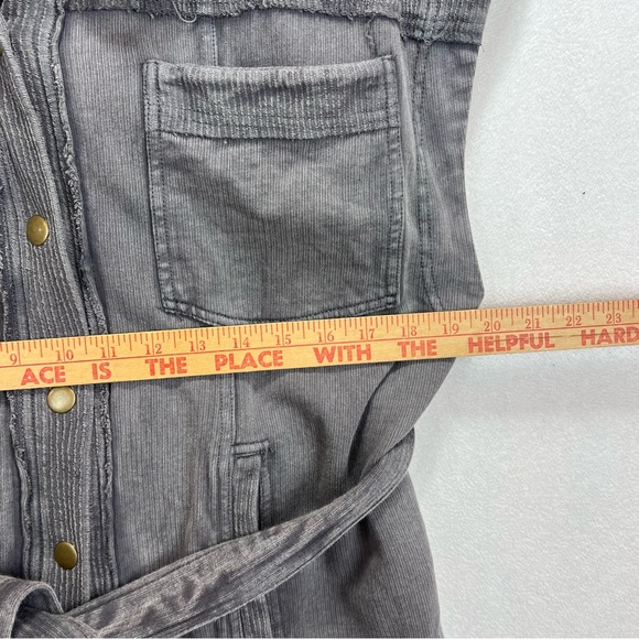 ANTHROPOLOGIE Pilcro Carbon Gray Belted Vest Size M - Picture 7 of 12